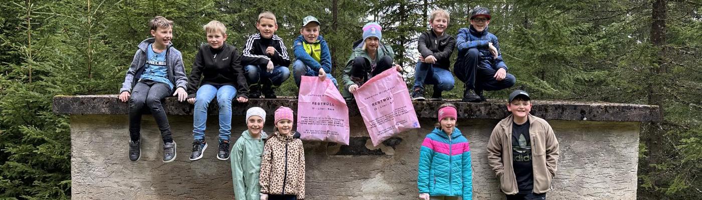 © c, Waltraud Stangl, privat Müllsammeln